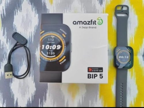 Amazfit Bip 5 Smart Watch photo review
