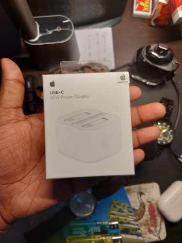 Apple 20W Power Adapter photo review